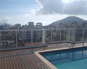 Ubatuba - Apartamento com Churrasqueira e Piscina